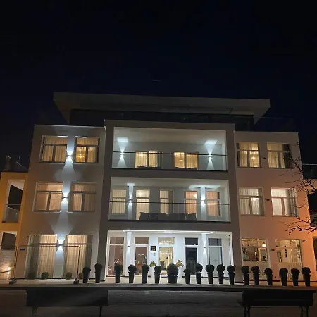 Puro - Adults Only 3* מידזיזדרויה