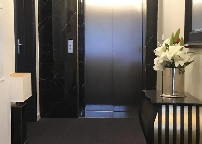 לינה וארוחת בוקר Puro - Adults Only 3*