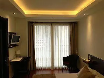 Puro - Adults Only לינה וארוחת בוקר 3*